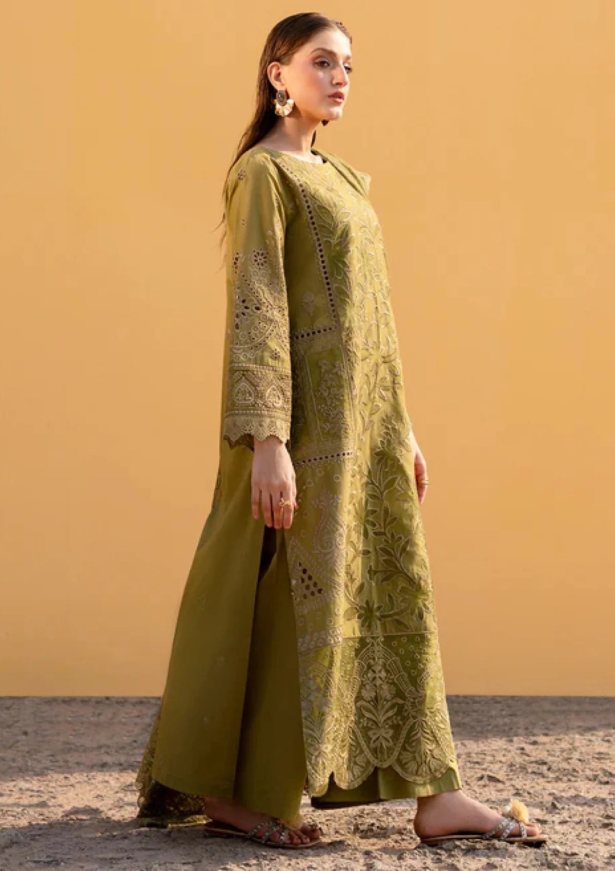 03-Piece Embroidered Cotton Suit With Net Dupatta | Ready To Wear