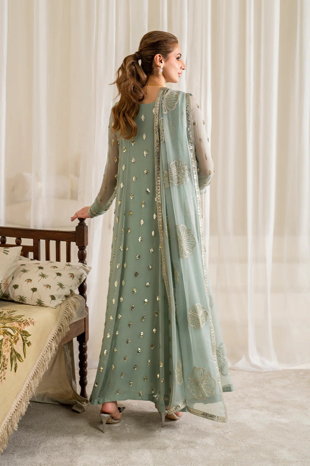 Iznik – Stitched Embroidered Chiffon Suit