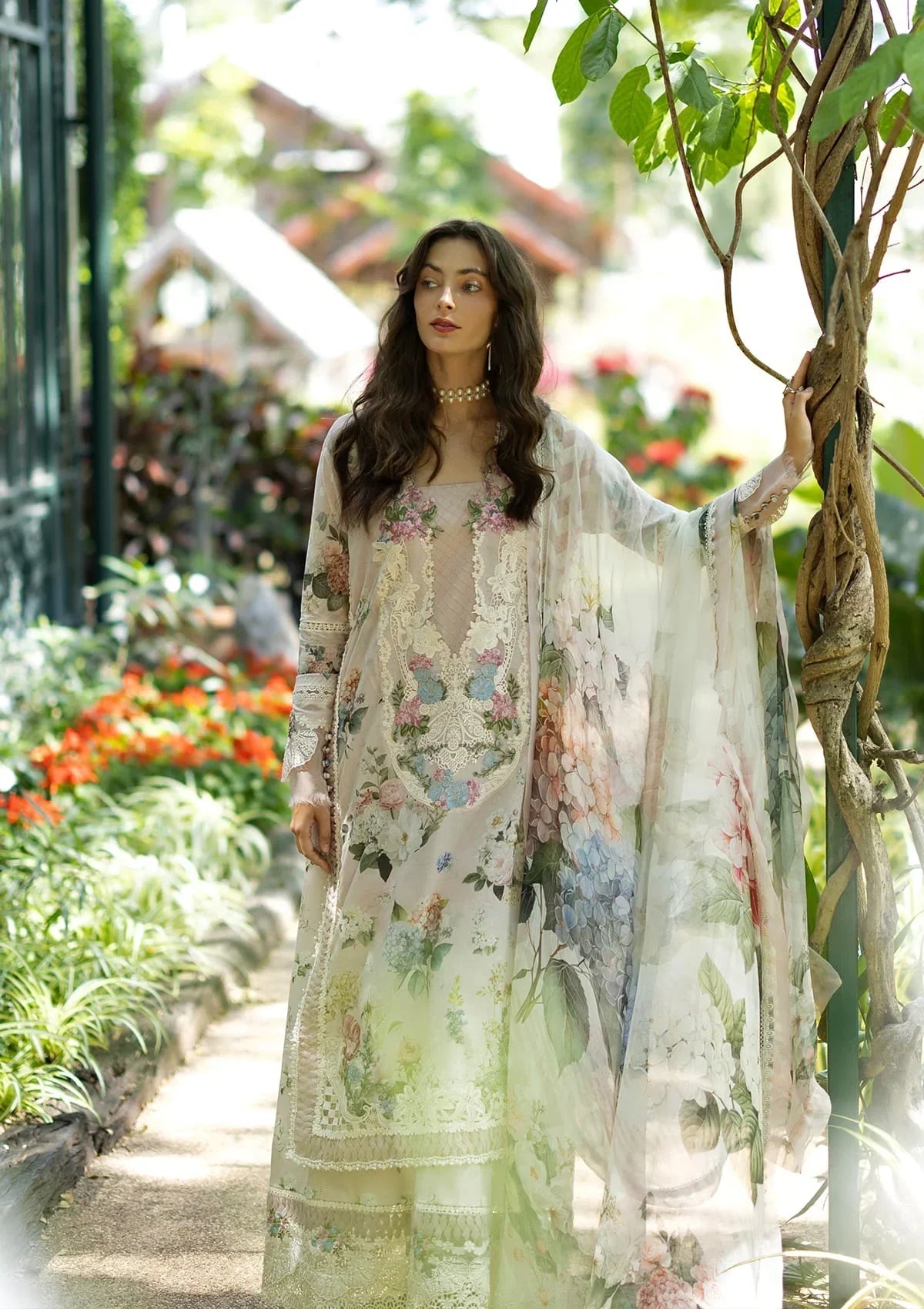 03-Piece Printed Lawn Suit - Ready  To Wear