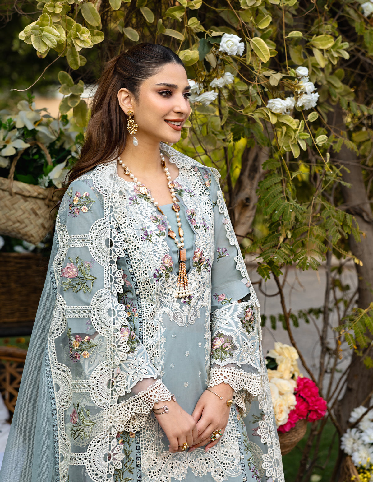 03 Piece Embroidered Chickenkari Suit - Ready  To Wear