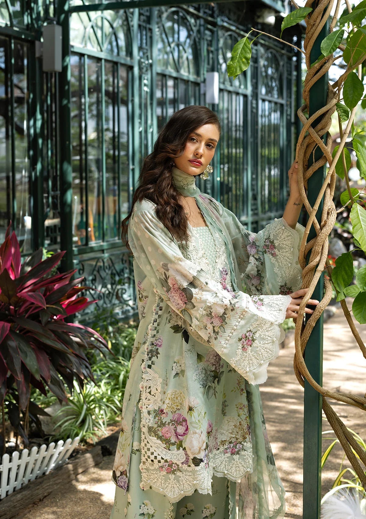 03-Piece Printed Lawn Suit - Ready To Wear