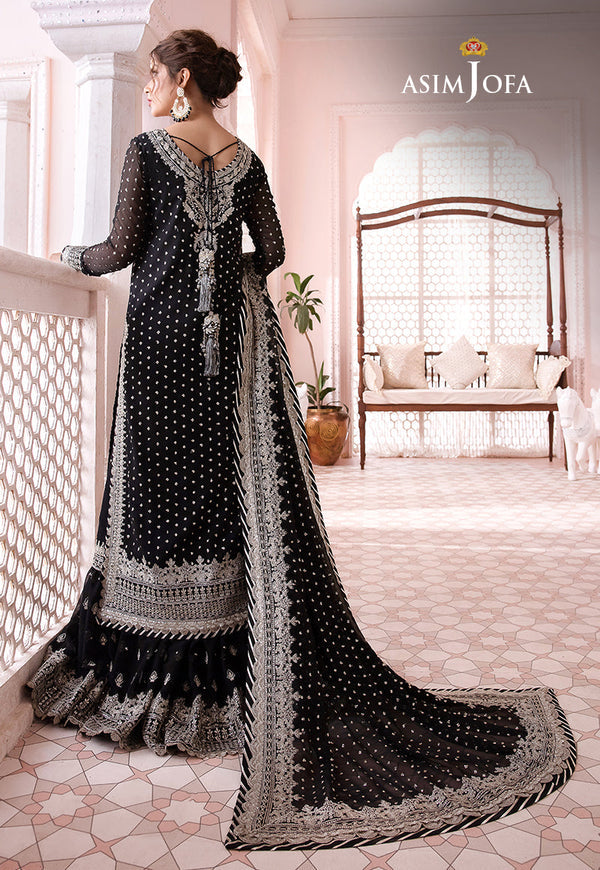 Chandni Collection – A Star-Inspired Lehenga and Shirt Ensemble