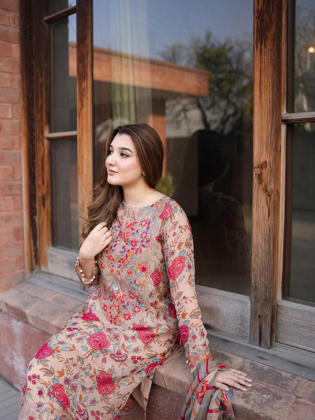 03-Piece Printed Lawn Suit With Chiffon Dupatta | Ready To Wear