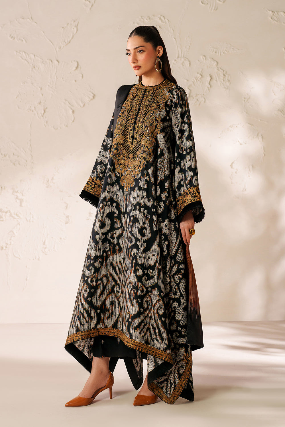 3 Piece Stitched Lawn Suit - Ready to wear
