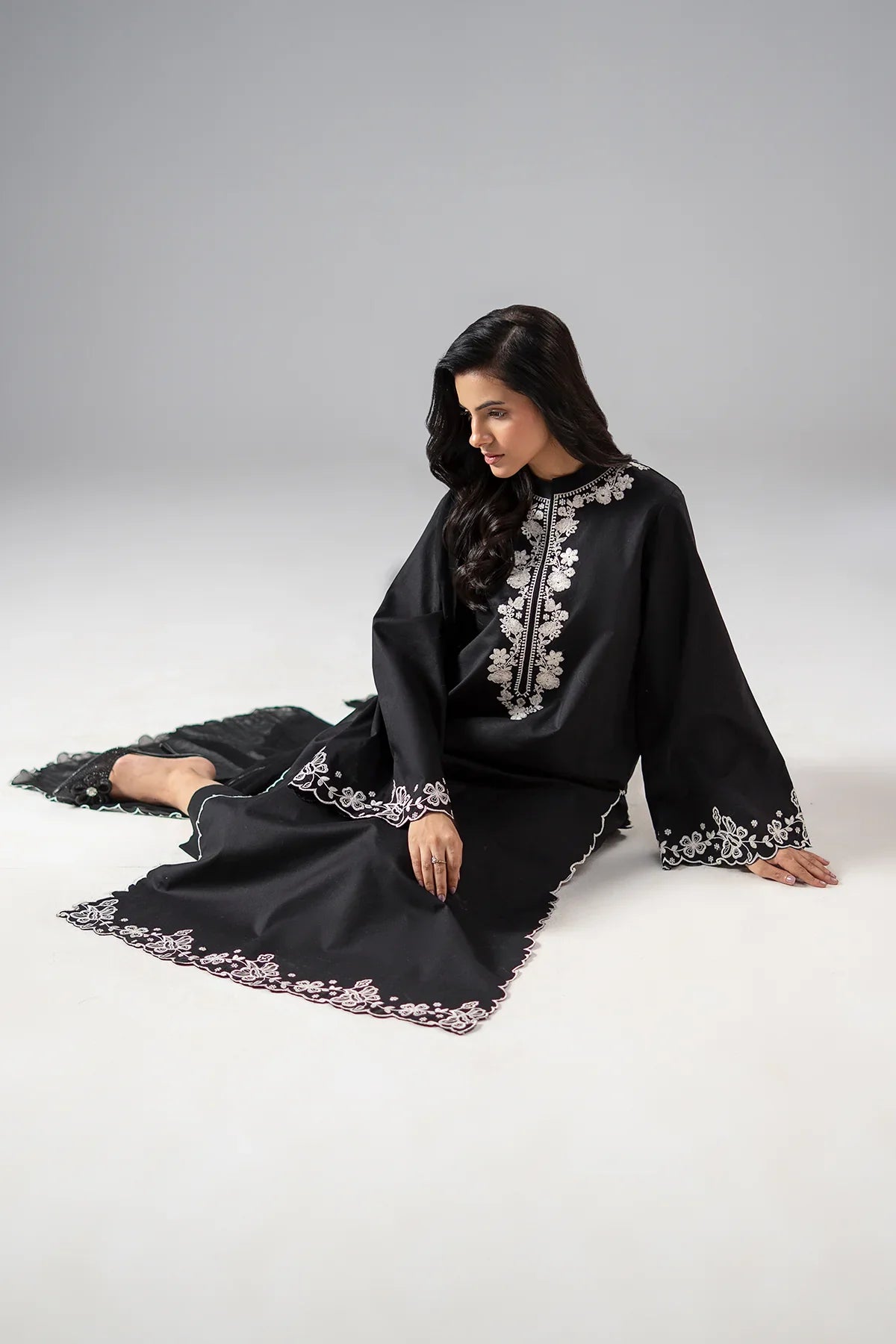 03-Piece Lawn Cotton Suit With Chiffon Dupatta | Ready To Wear