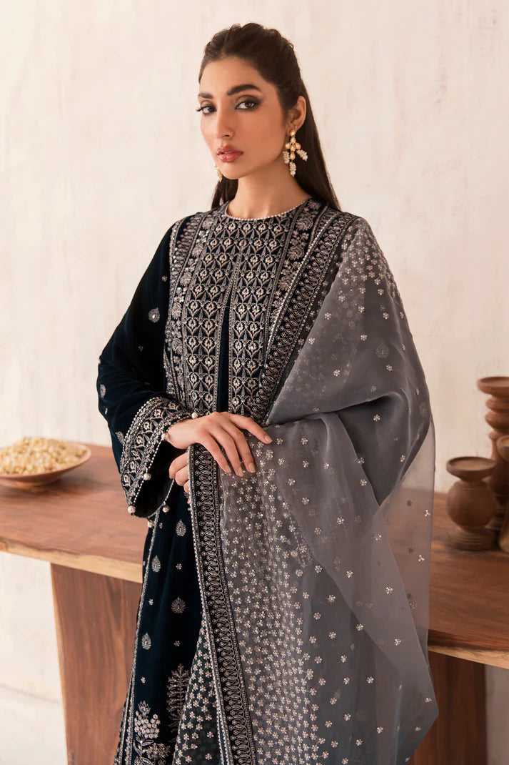 03-Piece Heavy Embroidered Velvet Suit - Ready To Wear