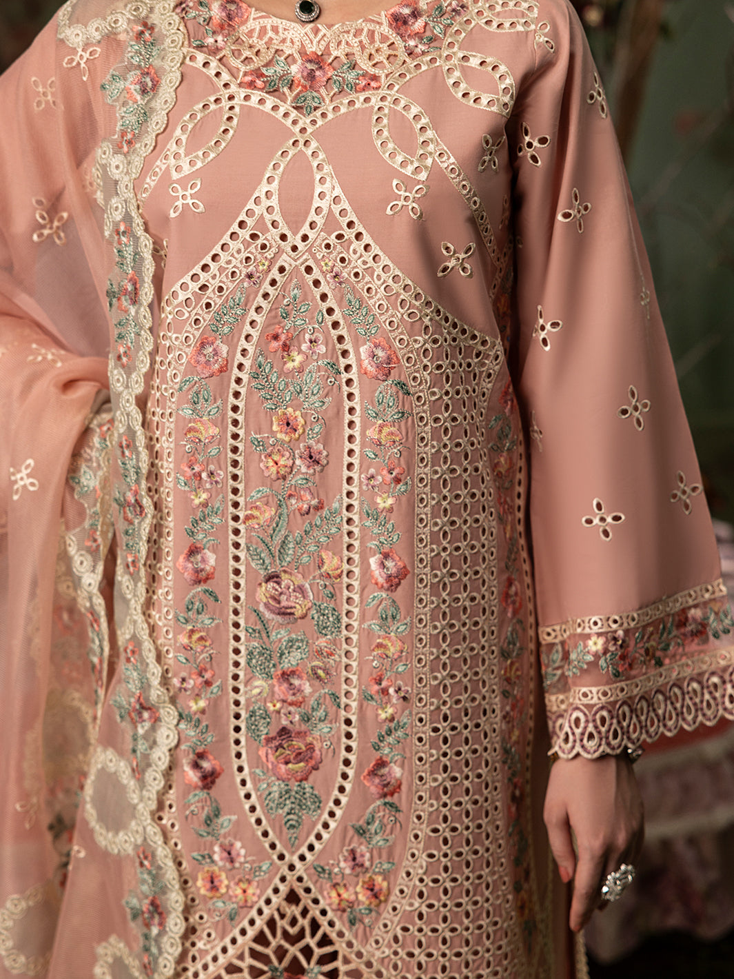 03-Piece Luxury Lawn Suit - Ready To Wear