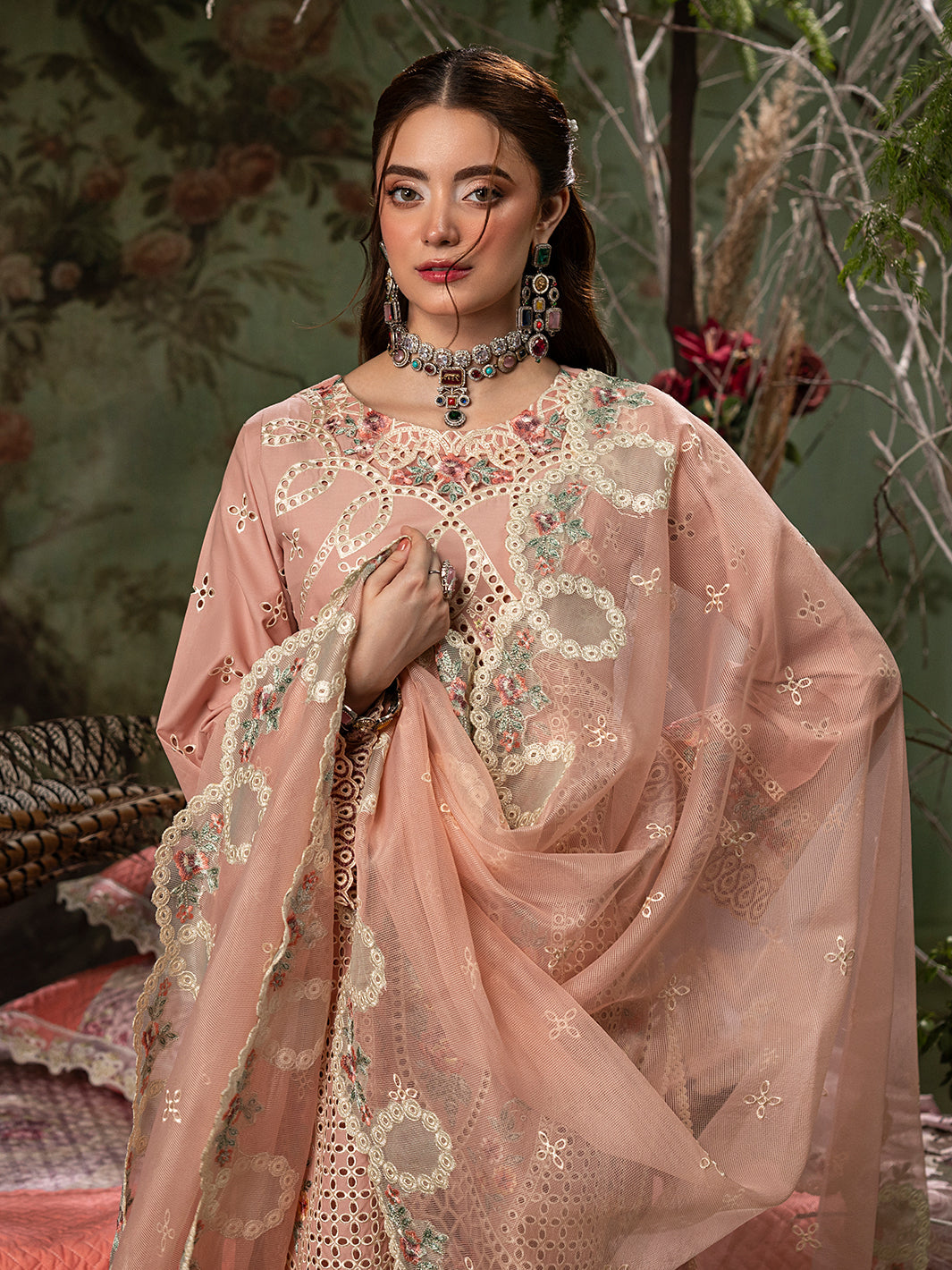 03-Piece Luxury Lawn Suit - Ready To Wear