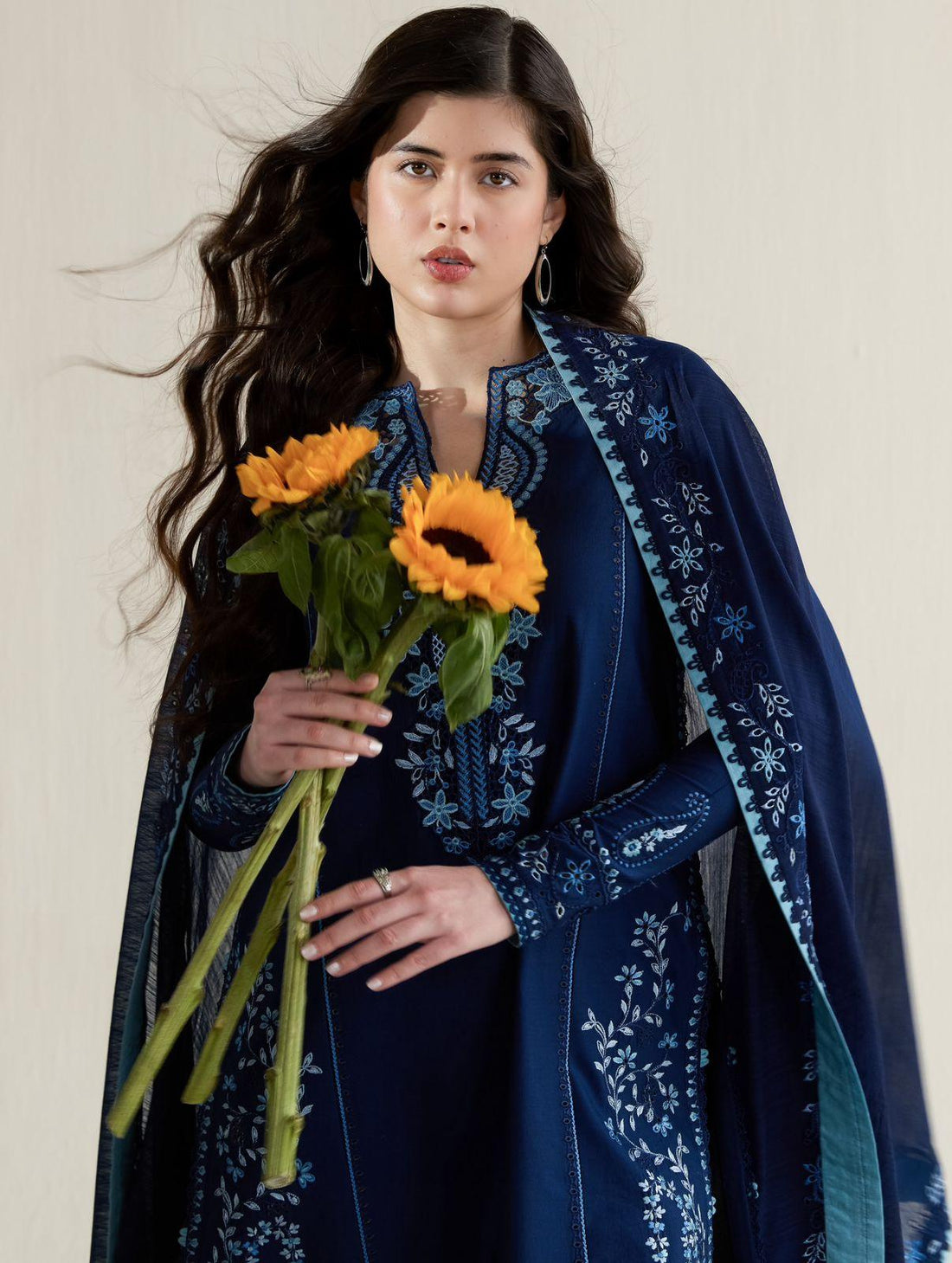 03-Piece Egyptian Lawn Suit - Ready  To Wear