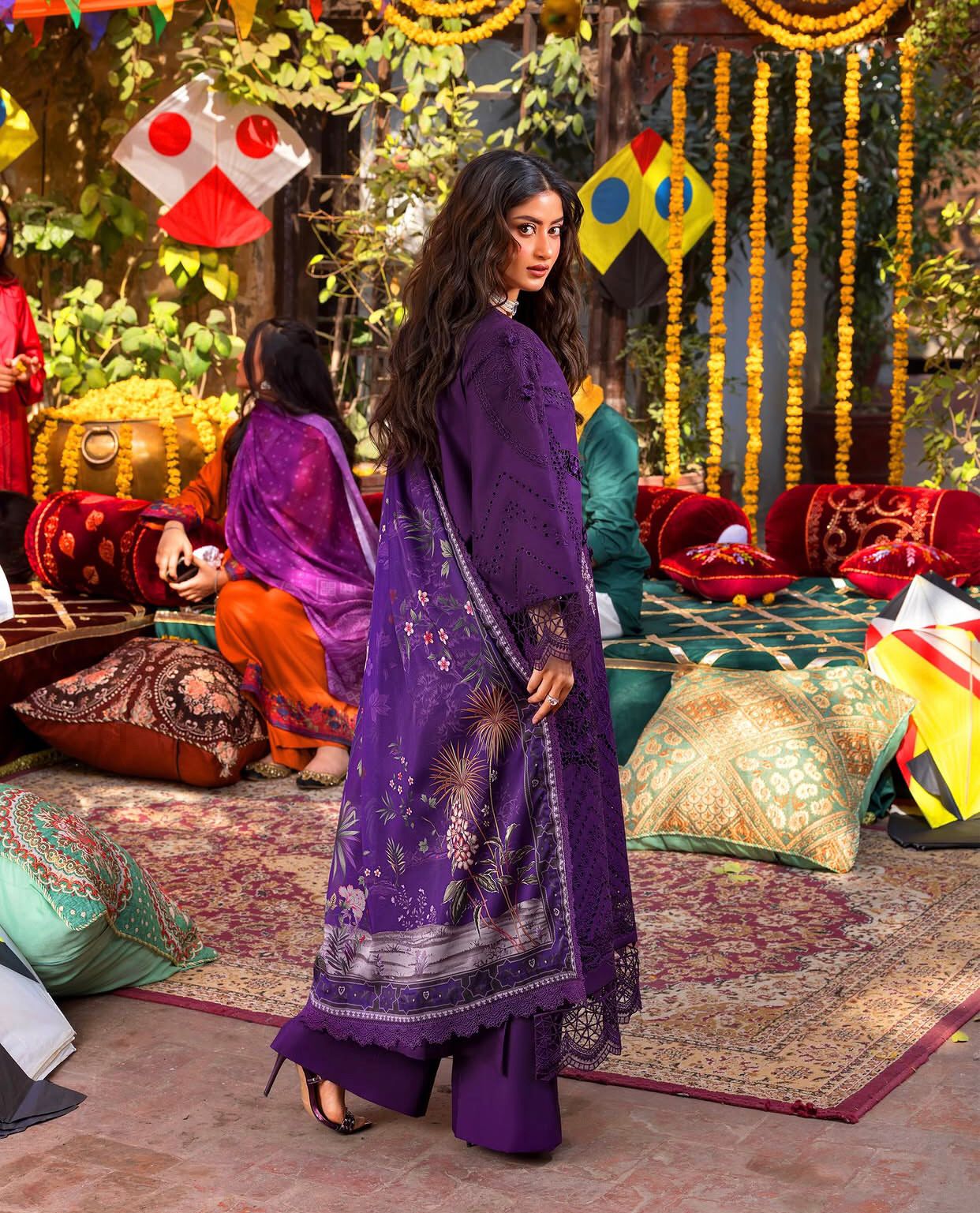 03-piece Embroidered Cotton Suit With Printed Chiffon Dupatta | Ready to wear