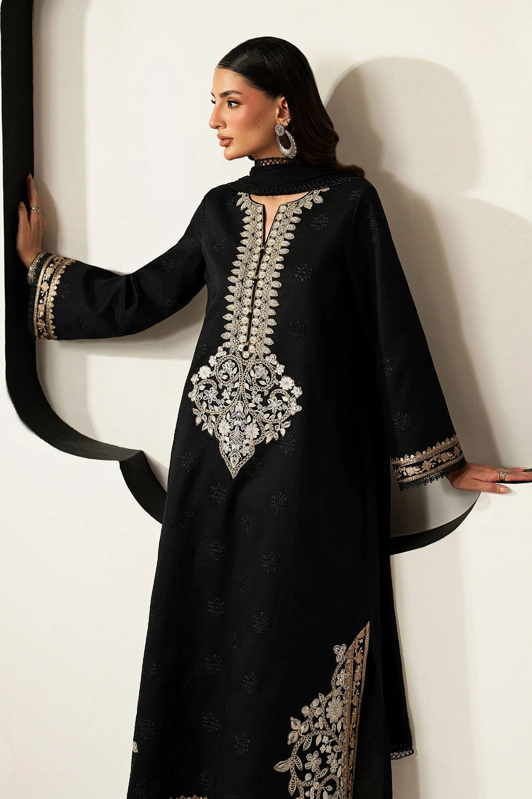 03-Piece Embroidered Lawn Suit With Chiffon Dupatta | Ready To Wear