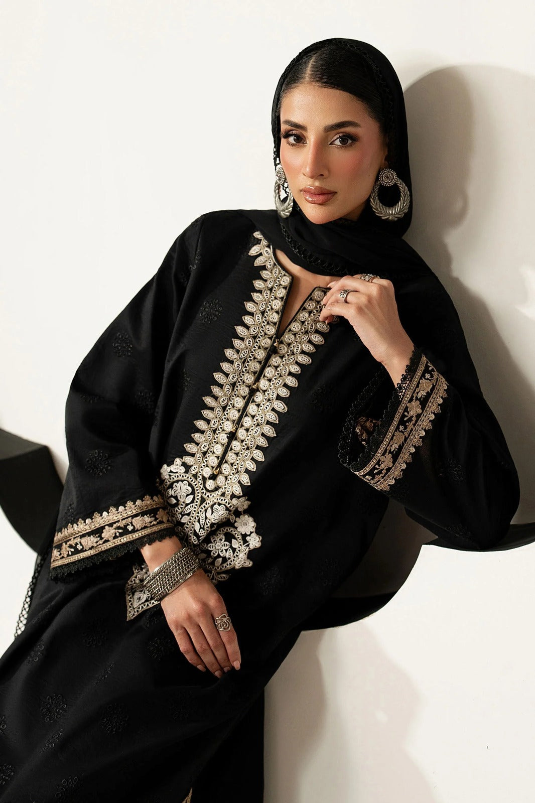 03-Piece Embroidered Lawn Suit With Chiffon Dupatta | Ready To Wear