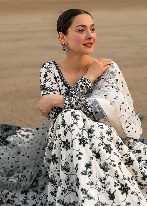 03-piece Lawn Suit ( Maxi Style ) - Ready to wear
