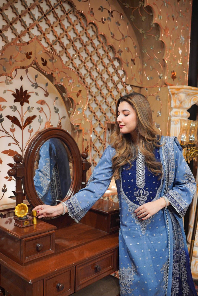 03-Piece Shamoz Silk Suit With Chiffon Dupatta | Ready To Wear