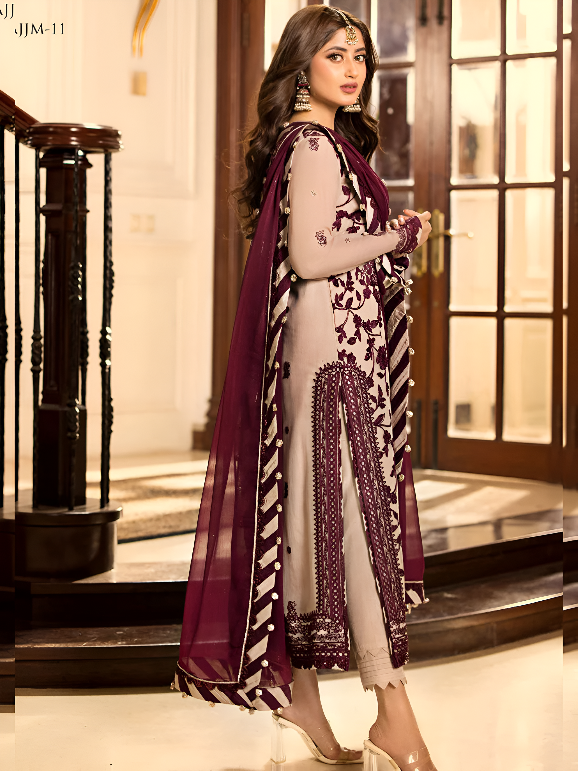 03-piece Chiffon Embroidered Suit